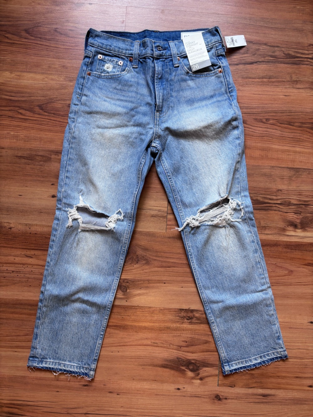 GAP NWT Petite Distressed Straight-Leg Jeans